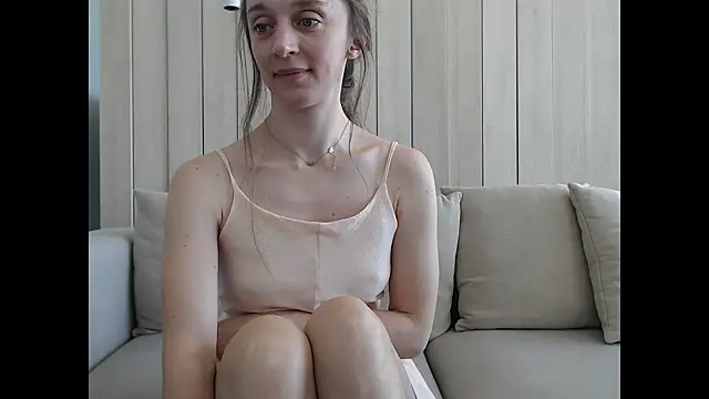 Snapshot of ShySchoolGirl chatting on March 20, 2:10 pm ShySchoolGirl online show from March 20, 2:10 pm