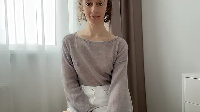 ShySchoolGirl online show from March 4, 8:00 am