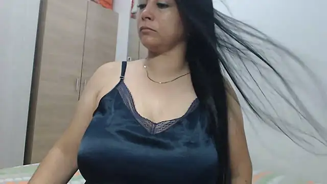 camilahot23 online show from September 18, 1:19 am