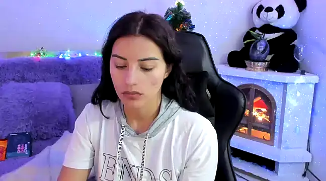 Snapshot of Arenne_rouse chatting on December 10, 12:17 am Arenne rouse online show from December 10, 12:17 am
