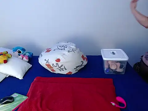 liseth 01hot online show from December 19, 11:45 am