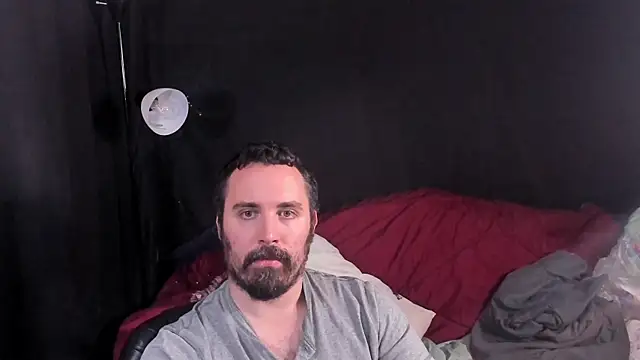 Snapshot of Metalstud chatting on November 5, 2:36 am Metalstud online show from November 5, 2:36 am