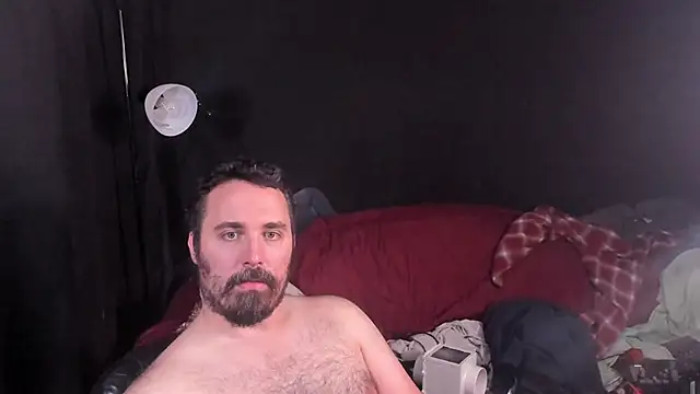 Snapshot of Metalstud chatting on November 2, 2:38 am Metalstud online show from November 2, 2:38 am