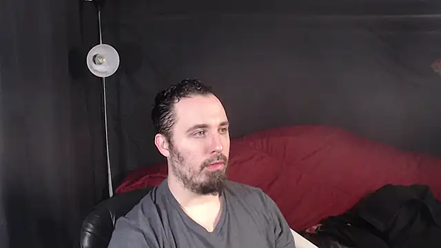 Snapshot of Metalstud chatting on February 25, 4:03 am Metalstud online show from February 25, 4:03 am