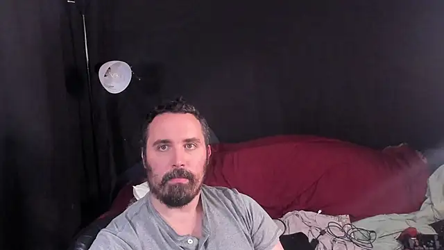 Snapshot of Metalstud chatting on November 4, 2:15 am Metalstud online show from November 4, 2:15 am