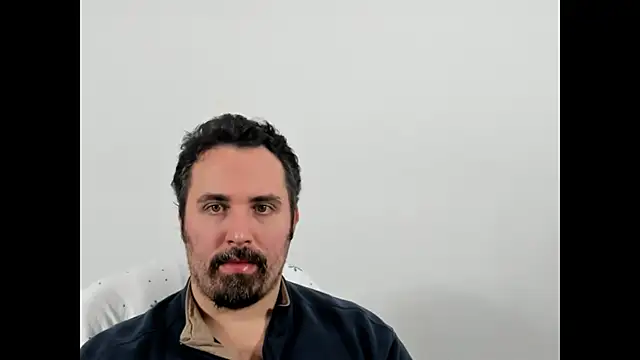 Snapshot of Metalstud chatting on November 23, 3:49 am Metalstud online show from November 23, 3:49 am