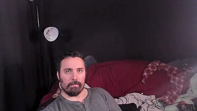 Snapshot of Metalstud chatting on November 3, 3:23 am Metalstud online show from November 3, 3:23 am