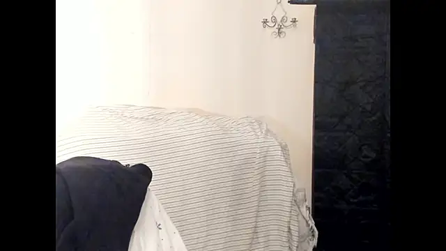 Snapshot of Metalstud chatting on November 12, 4:16 am Metalstud online show from November 12, 4:16 am