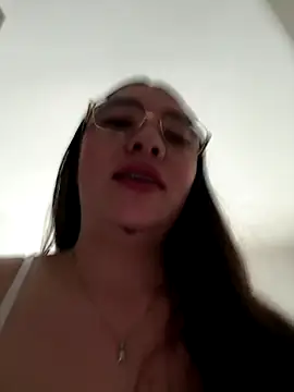 vaneelee online show from December 21, 6:31 pm