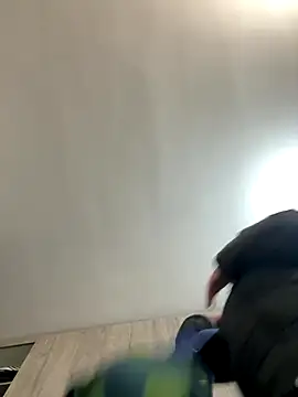 vaneelee online show from January 9, 3:24 am