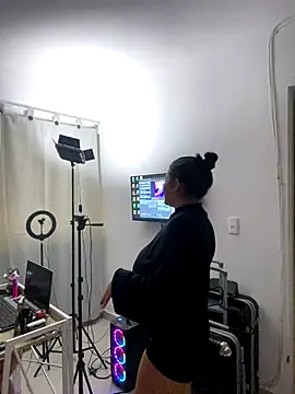 MarcellaGriffin online show from November 29, 7:03 pm