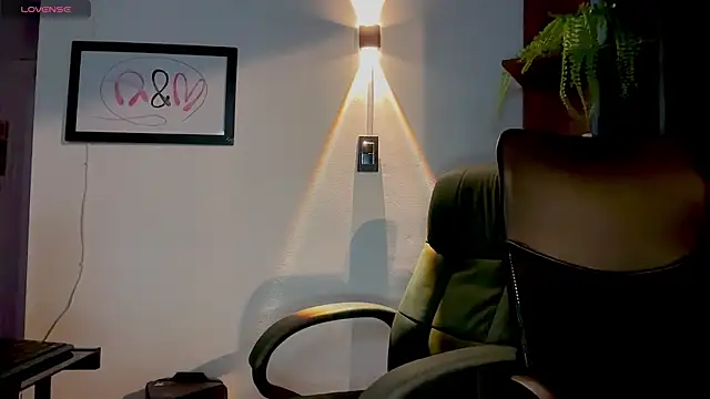 MarcellaGriffin online show from June 18, 2:32 am