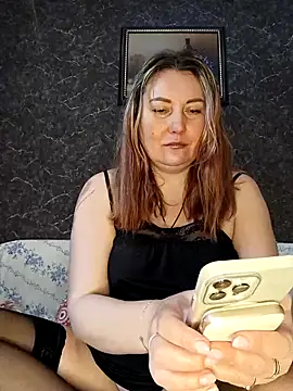 Snapshot of Katti_Kissa chatting on February 20, 10:17 am Katti Kissa online show from February 20, 10:17 am