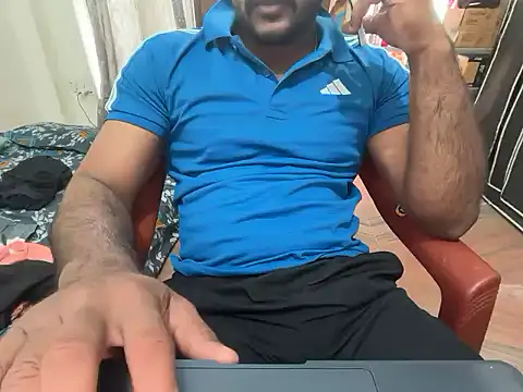 rohithunni123 online show from March 19, 5:40 am