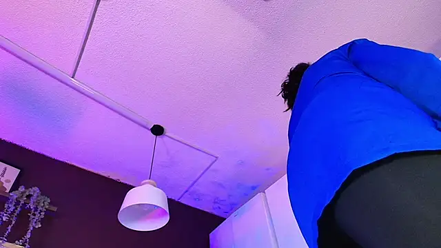 Inndrahot online show from October 11, 4:02 am