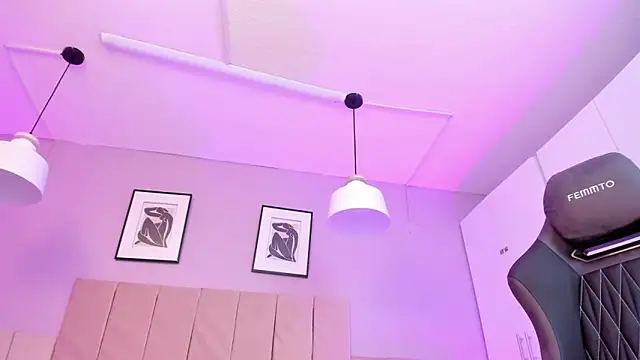 Inndrahot online show from February 28, 3:48 am