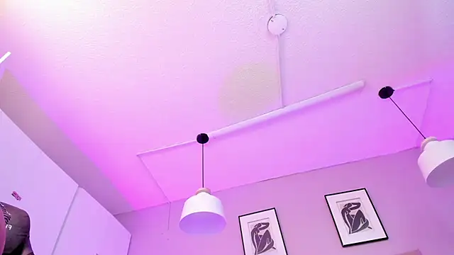 Inndrahot online show from March 8, 4:01 am