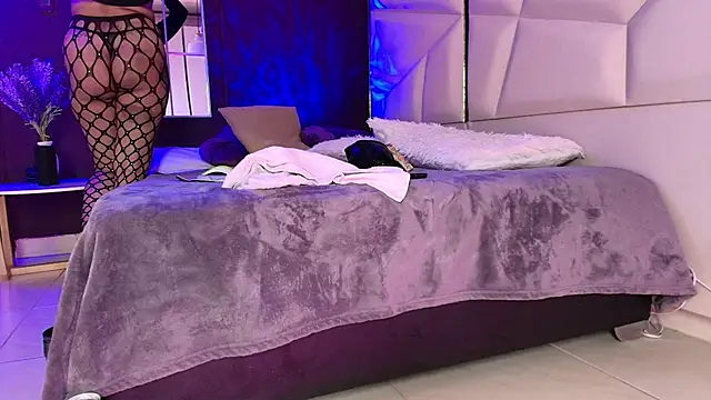 Inndrahot online show from September 25, 3:34 am