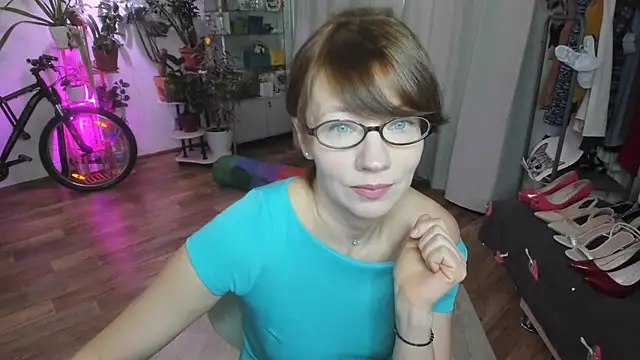 Snapshot of Constancia_pure chatting on March 20, 10:43 am Constancia pure online show from March 20, 10:43 am