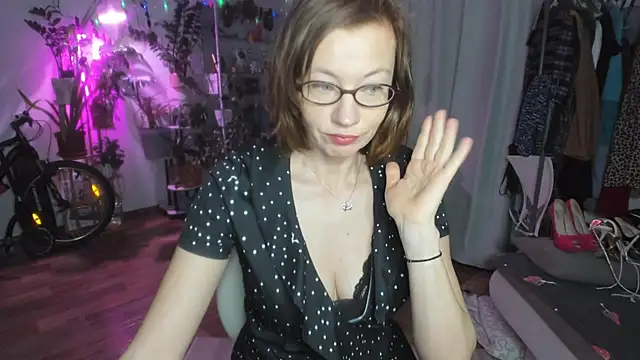 Constancia pure online show from December 5, 11:09 am