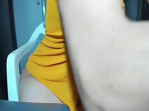 Angelchezcka online show from November 14, 11:47 am