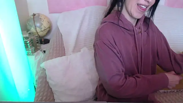 -carla- online show from April 13, 3:49 pm