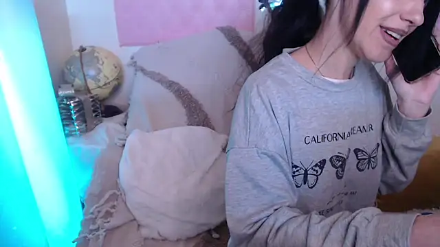 -carla- online show from April 23, 3:02 pm