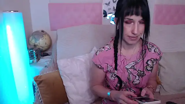 -carla- online show from November 11, 6:08 am