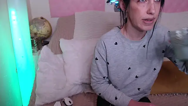 -carla- online show from October 31, 6:21 am