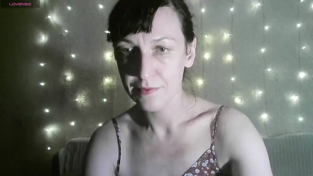 MarieODahliaS online show from January 13, 11:47 am