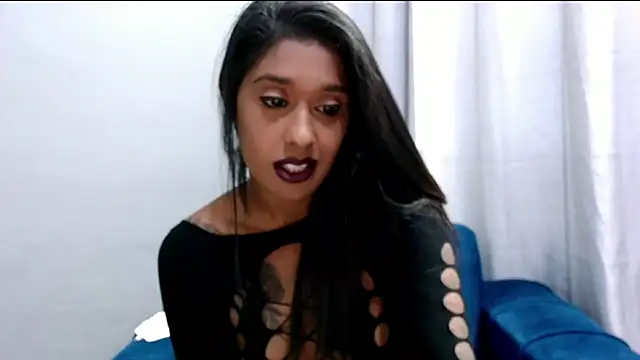 Lisaabrown  online show from April 27, 10:30 pm