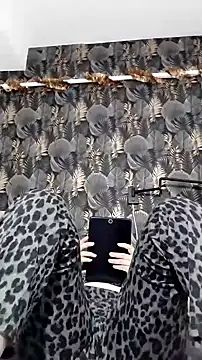 Snapshot of lolyforyou chatting on February 19, 10:12 am lolyforyou online show from February 19, 10:12 am