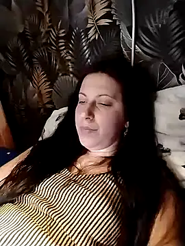 Snapshot of lolyforyou chatting on January 7, 6:46 pm lolyforyou online show from January 7, 6:46 pm