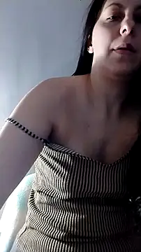 Snapshot of lolyforyou chatting on January 19, 9:24 am lolyforyou online show from January 19, 9:24 am