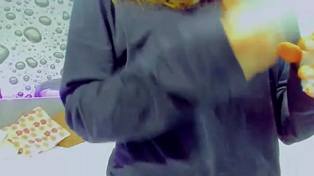 AlmaFancy online show from March 31, 4:58 am