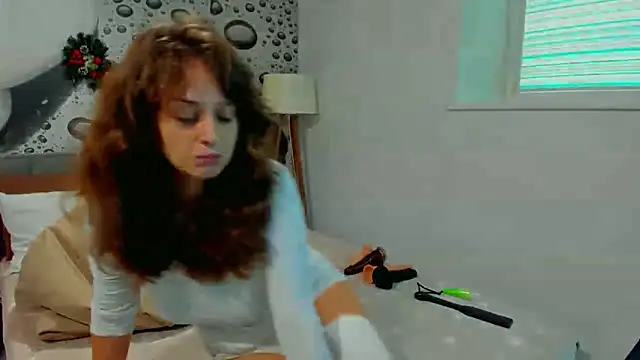 AlmaFancy online show from December 19, 6:49 am