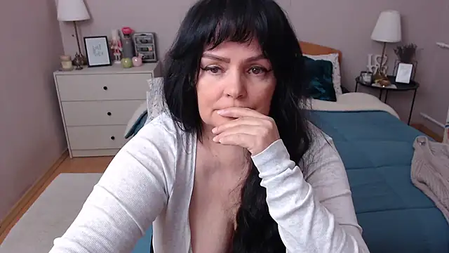 Snapshot of LeveMe2Nightt chatting on November 15, 1:37 pm LeveMe2Nightt online show from November 15, 1:37 pm