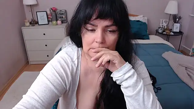 Snapshot of LeveMe2Nightt chatting on November 25, 1:11 pm LeveMe2Nightt online show from November 25, 1:11 pm