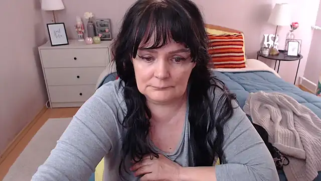 LeveMe2Nightt online show from March 4, 1:30 pm