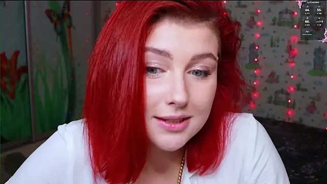 Snapshot of SmokyRose chatting on October 15, 9:50 am SmokyRose online show from October 15, 9:50 am
