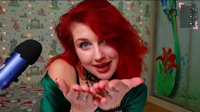 Snapshot of SmokyRose chatting on September 27, 2:45 pm SmokyRose online show from September 27, 2:45 pm