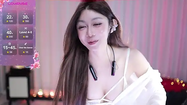Snapshot of Angel-Bei-bei chatting on March 13, 5:50 pm Angel-Bei-bei online show from March 13, 5:50 pm