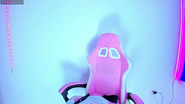 MeganWhite3 online show from March 16, 5:25 am