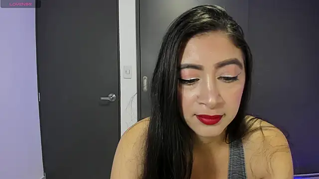 MeganWhite3 online show from December 18, 3:11 am