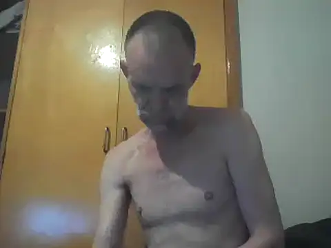 Snapshot of TooFknHorny1 chatting on December 18, 8:09 am TooFknHorny1 online show from December 18, 8:09 am