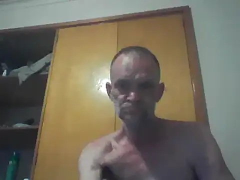 Snapshot of TooFknHorny1 chatting on December 18, 3:22 pm TooFknHorny1 online show from December 18, 3:22 pm