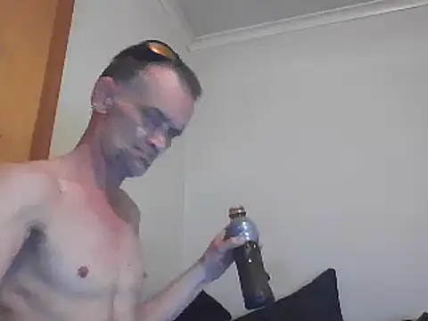 Snapshot of TooFknHorny1 chatting on January 30, 11:24 pm TooFknHorny1 online show from January 30, 11:24 pm