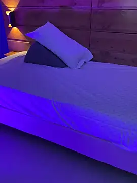 mahia queen online show from March 24, 11:43 am