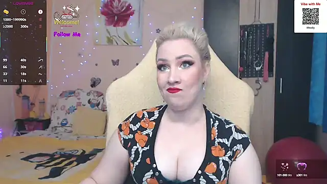 MissLexyGold online show from October 4, 2:07 pm