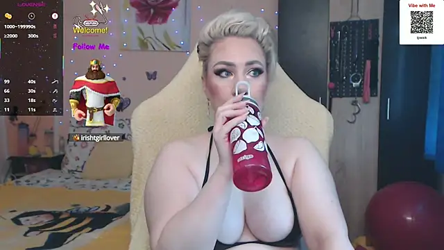 MissLexyGold online show from October 5, 12:18 pm